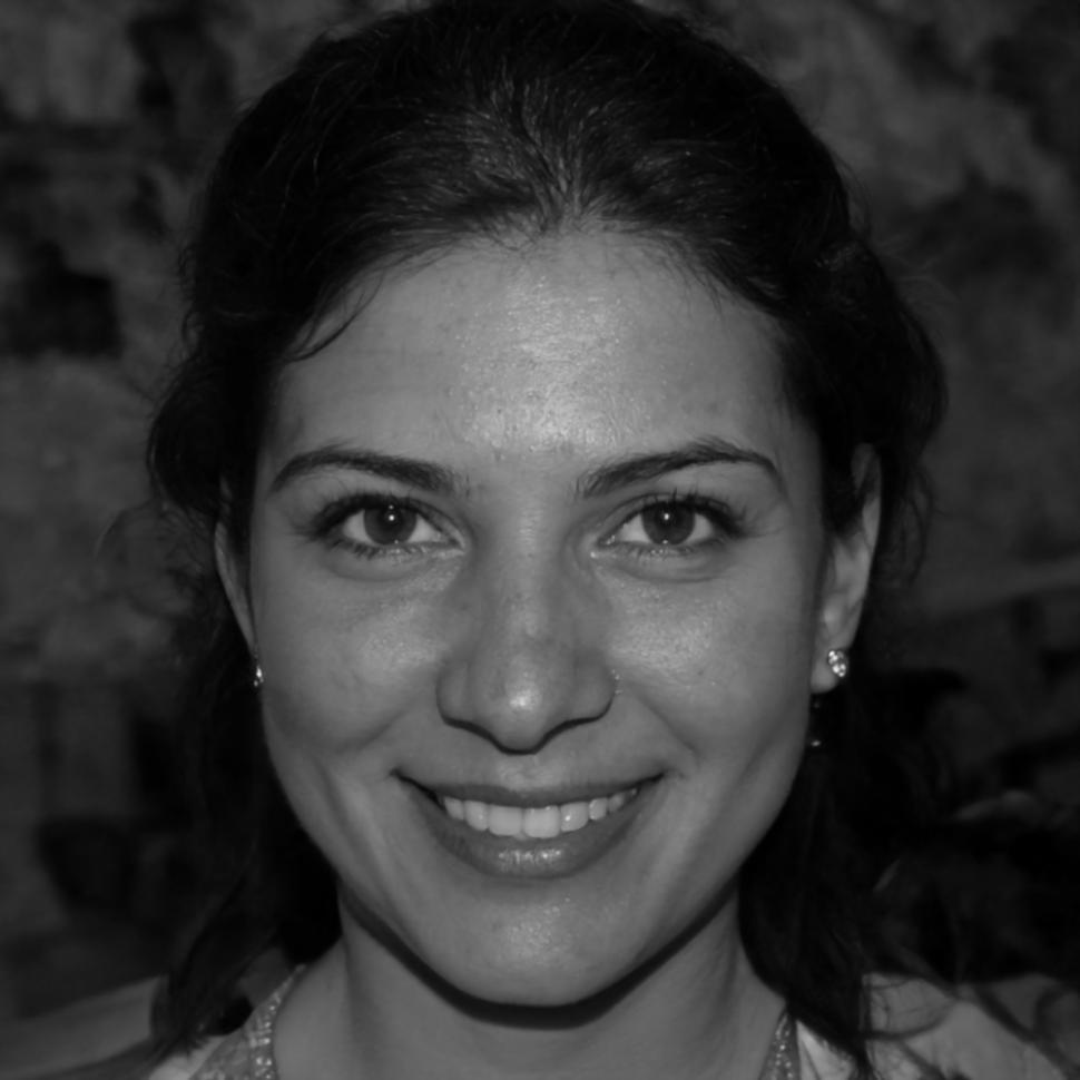 Portret instructor financiar Simina Tomuleț